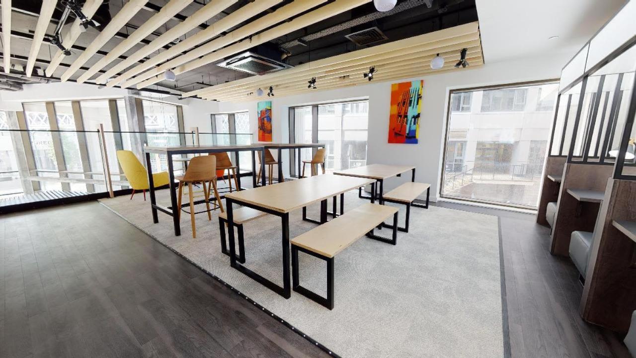 Iq Altus House Leeds Appartement Leeds  Buitenkant foto